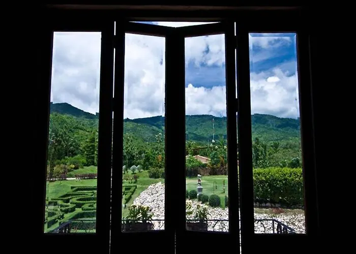 รีสอร์ท ลา ทอสคาน่า 4*
